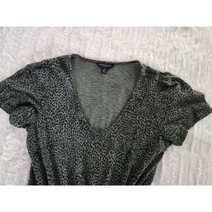 Lucky Brand Blouse Womens Small Green‎ Leopard Print Confetti V Neck Top